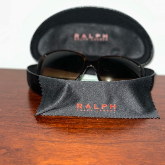 Preloved Ralph Lauren 5138 Sunglasses – Tortoise with Teal Trim main image 11